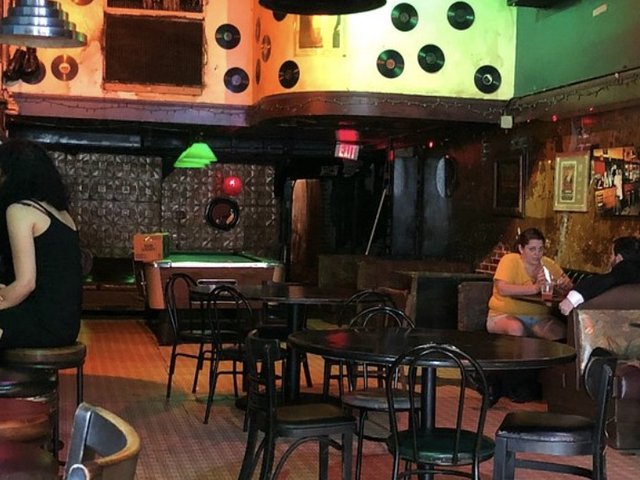 Earnestinee-and-hazel