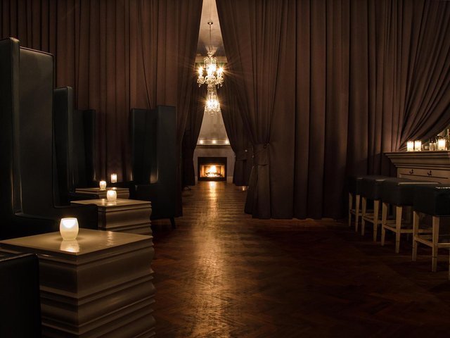 chicago-the-violet-hour